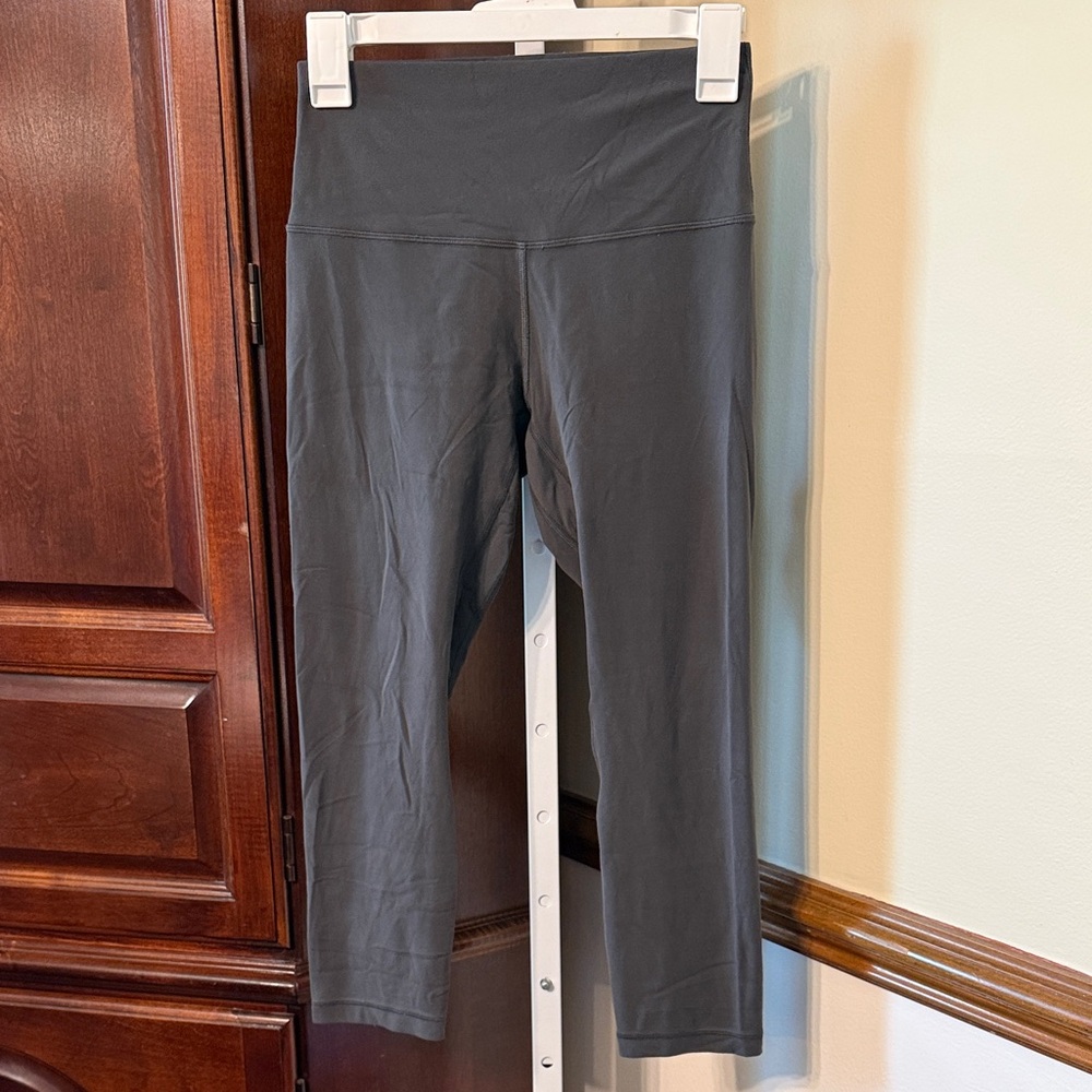 Lululemon Align Crop 21" Leggings Sz 6 Graphite Grey Yoga Nulu Neutral 6017